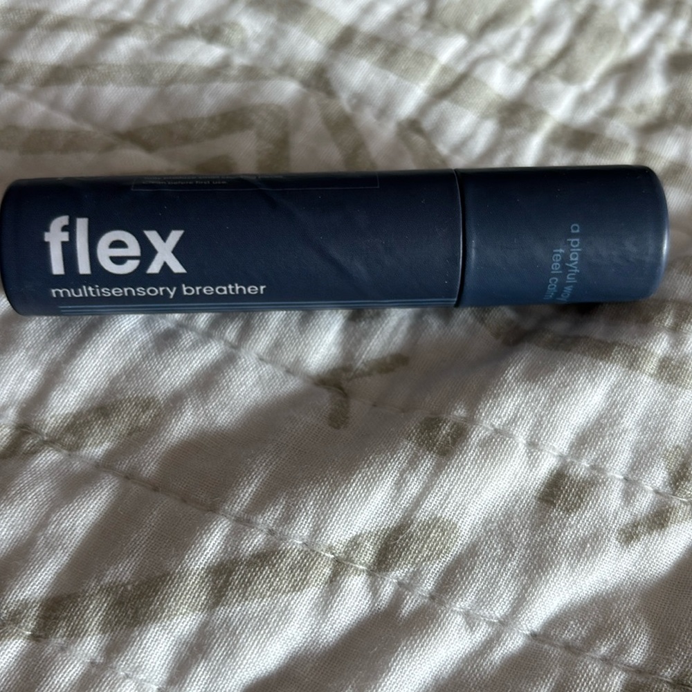 NWT Flex multisensory breather silicone grey